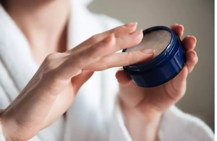 perawatan kulit ala Rini Wulandari berbagai sumber