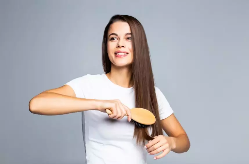 9 cara atasi rambut kering dan mengembang agar mudah diatur © berbagai sumber