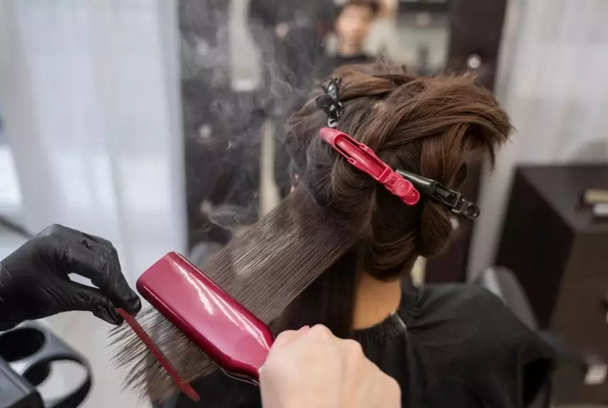 9 cara atasi rambut kering dan mengembang agar mudah diatur © berbagai sumber