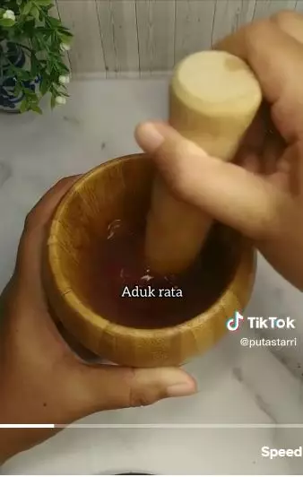 cara menghitamkan rambut agar tampak berkilau tanpa perlu semir berbagai sumber