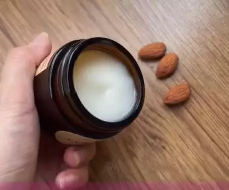 Cara lembapkan wajah pakai face lotion dari 1 jenis biji-bijian Berbagai sumber