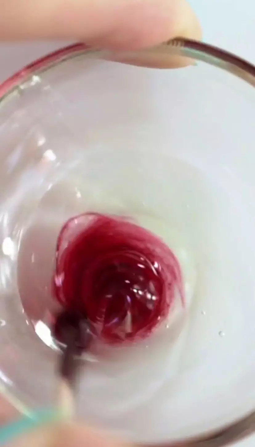 cara bikin lip tato sendiri di rumah cuma pakai 1 bahan dapur © berbagai sumber