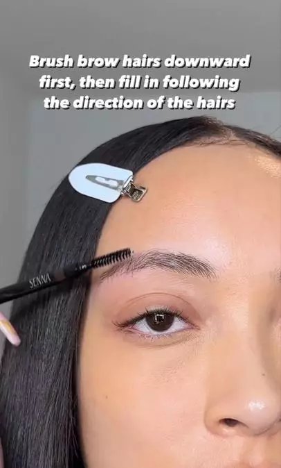 Trik menebalkan alis agar tidak ngeblock pakai 1 alat Berbagai sumber Trik menebalkan alis agar tidak ngeblock pakai 1 alat Berbagai sumber