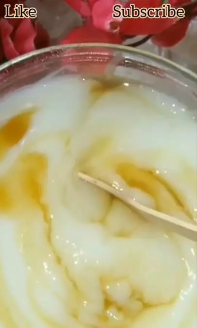 Cara membuat deep conditioner untuk tumbuhkan rambut pakai 1 bahan makanan Berbagai sumber