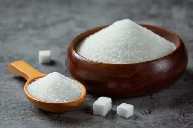 Membuat scrub kulit kepala untuk rawat rambut rusak karena bleaching dari 5 bahan alami Berbagai sumber Membuat scrub kulit kepala untuk rawat rambut rusak karena bleaching dari 5 bahan alami Berbagai sumber