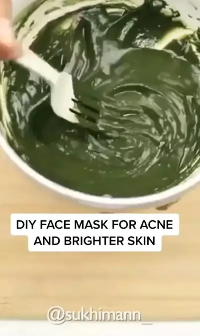 Trik memutihkan wajah kusam agar kembali cerah dan mulus pakai 1 jenis daun Berbagai sumber Trik memutihkan wajah kusam agar kembali cerah dan mulus pakai 1 jenis daun Berbagai sumber