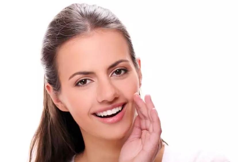 manfaat krim Scarlett Whitening Acne Day & Night Cream © 2023 brilio.net