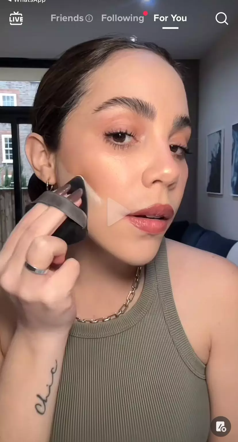 Trik mudah pakai contour © berbagai sumber