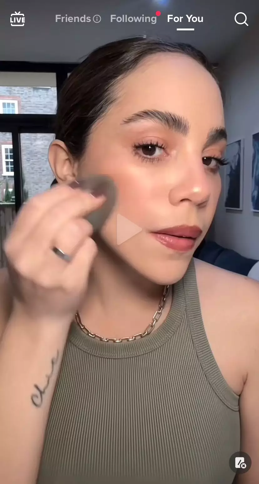 Trik mudah pakai contour © berbagai sumber