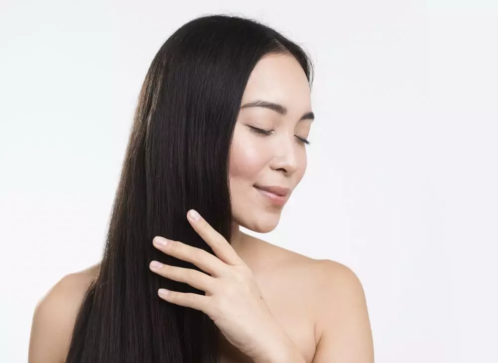 kegunaan minyak bunga matahari bagi kesehatan rambut © 2023 brilio.net kegunaan minyak bunga matahari bagi kesehatan rambut © 2023 brilio.net