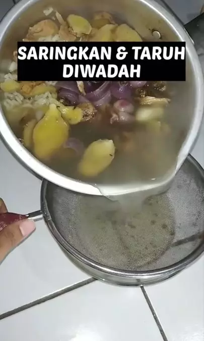 Trik atasi rambut rontok pakai hair tonic dari 4 bahan dapur Berbagai sumber