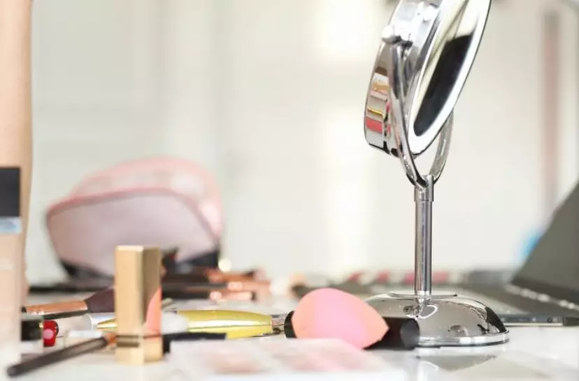 kebiasaan buruk penyebab timbulnya jerawat © berbagai sumber