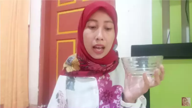 Cara atasi keringat berlebih pada wajah berbagai sumber