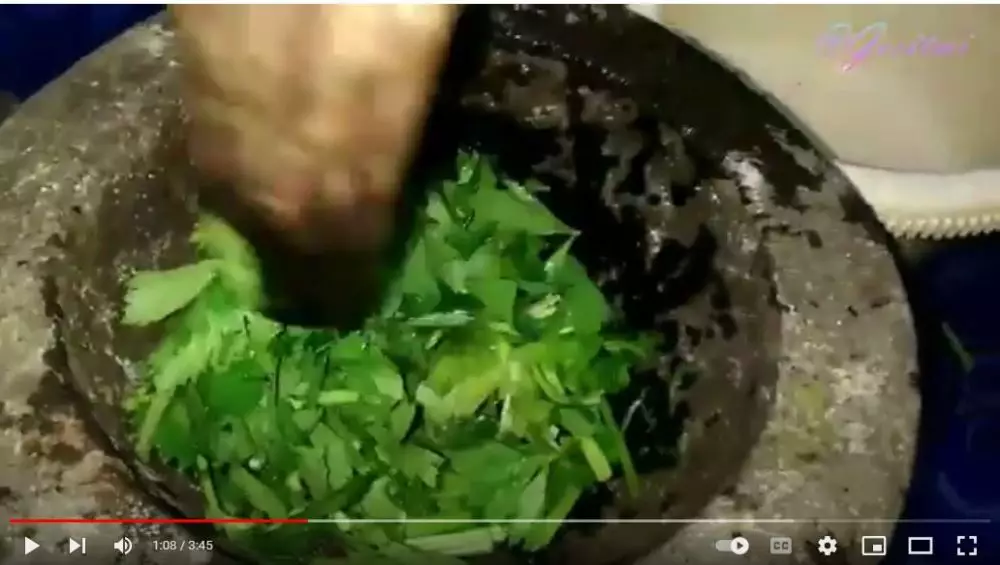 Trik atasi rambut rontok berlebih hanya pakai 1 jenis daun berbagai sumber