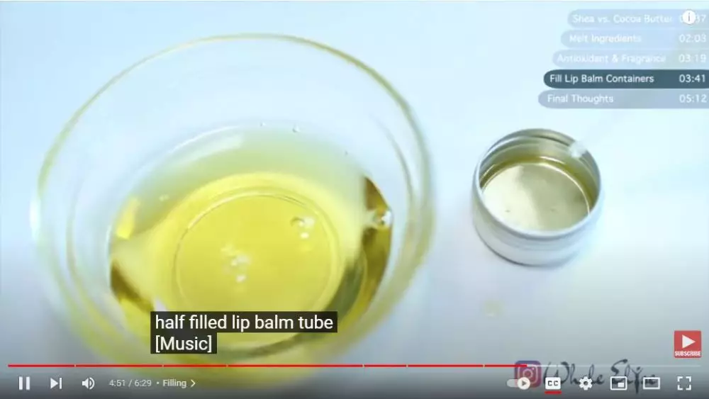 Trik lembapkan bibir seharian pakai lip balm berbagai sumber Trik lembapkan bibir seharian pakai lip balm berbagai sumber