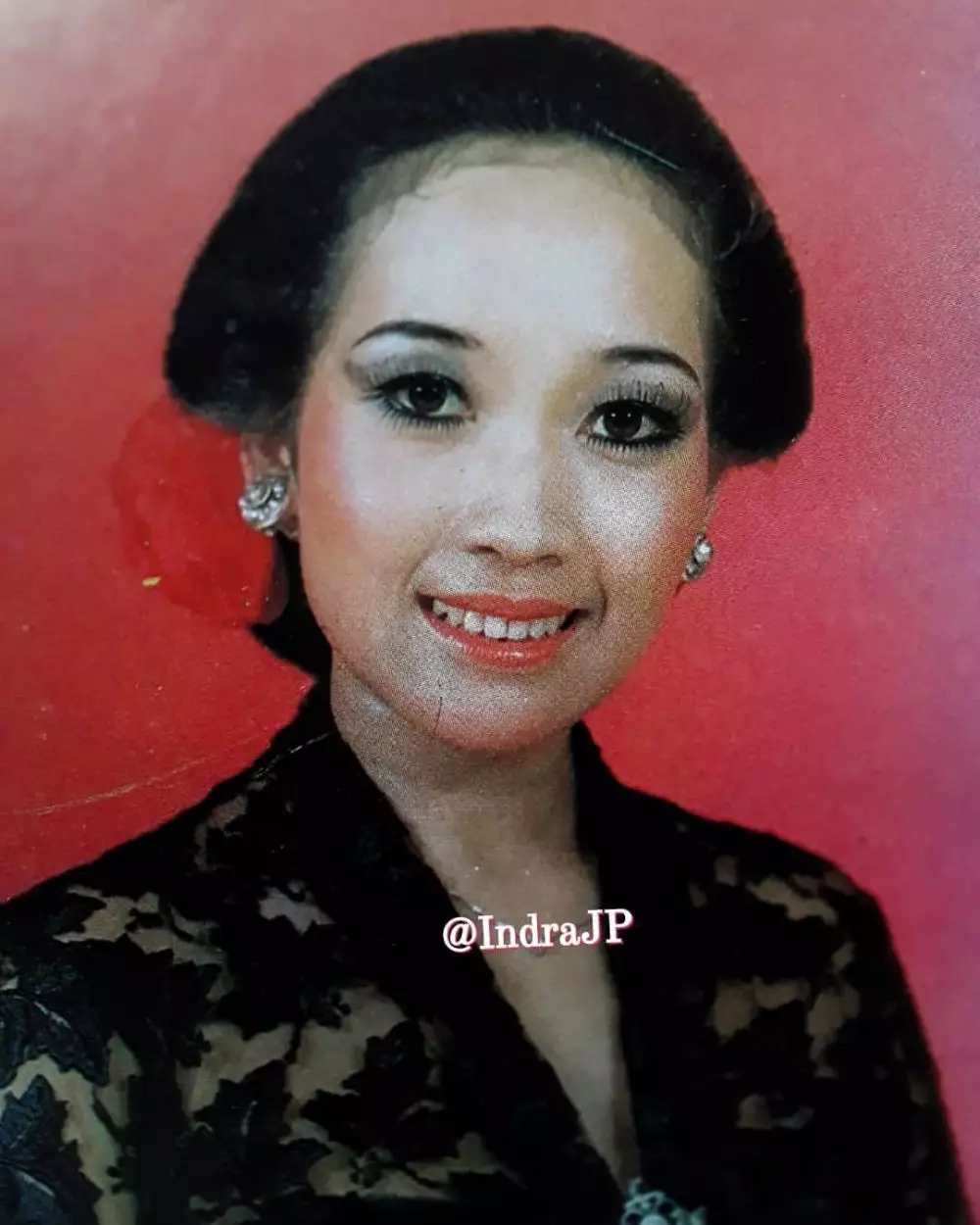 Lina Budiarti Kesempatan dalam Kesempitan © berbagai sumber Lina Budiarti Kesempatan dalam Kesempitan © berbagai sumber
