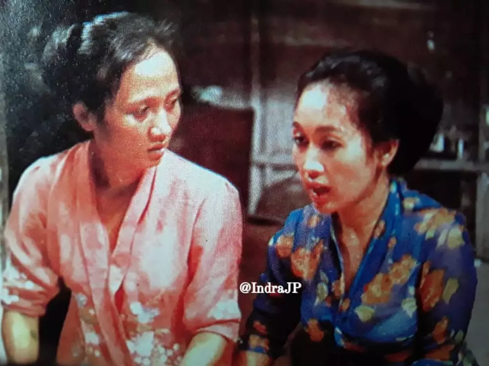 Lina Budiarti Kesempatan dalam Kesempitan © berbagai sumber Lina Budiarti Kesempatan dalam Kesempitan © berbagai sumber