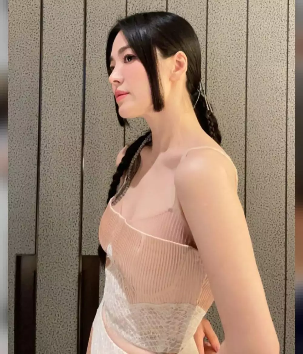 Momen Song Hye-kyo tampil perdana di Met Gala © Instagram