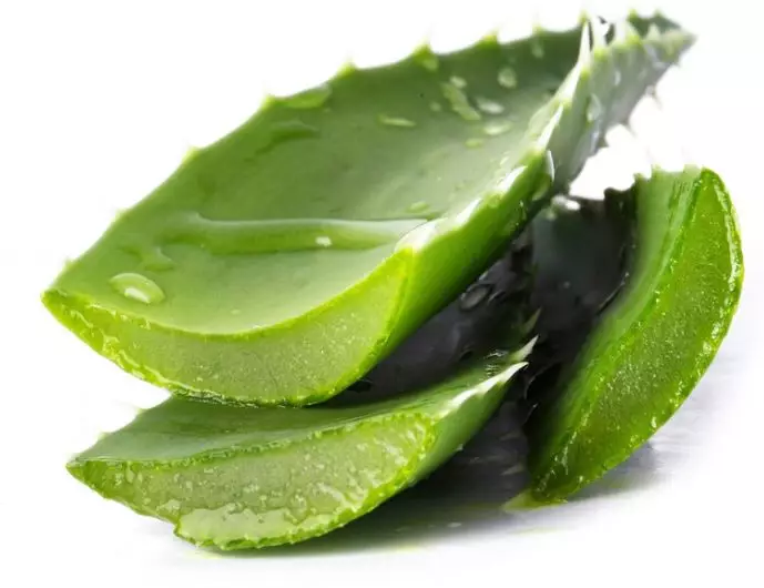 Cara merawat kuku rusak akibat nail art © 2023 brilio.net Cara merawat kuku rusak akibat nail art © 2023 brilio.net