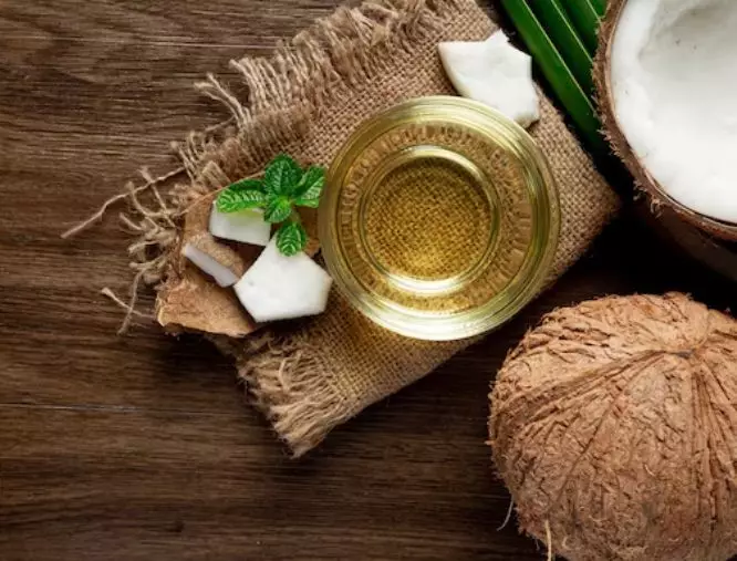 Cara merawat kuku rusak akibat nail art © 2023 brilio.net Cara merawat kuku rusak akibat nail art © 2023 brilio.net