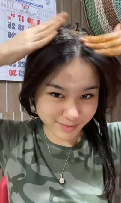 Trik atasi rambut kering dan kusut hanya pakai 2 bahan dapur Berbagai sumber