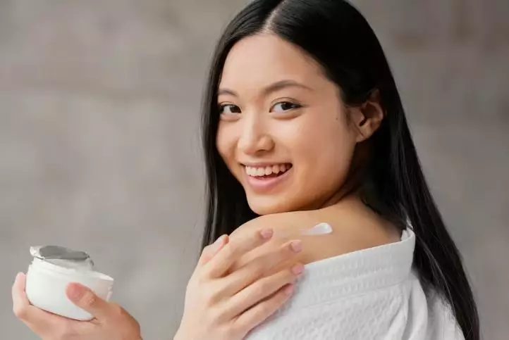 trik Chef Renatta Moeloek dalam menjaga kecantikan wajah berbagai sumber trik Chef Renatta Moeloek dalam menjaga kecantikan wajah berbagai sumber