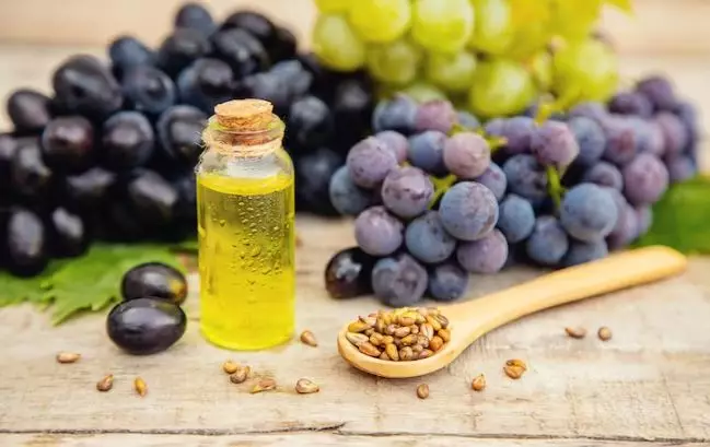 Cara atasi rambut kusam akibat diwarnai cuma pakai 2 bahan alami Berbagai sumber