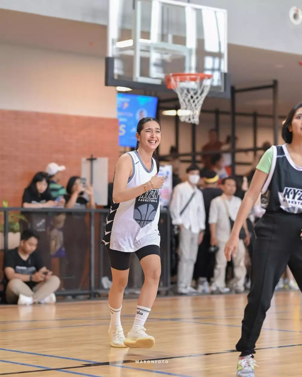 Nabila Syakieb main basket ini lincah pol © 2023 brilio.net