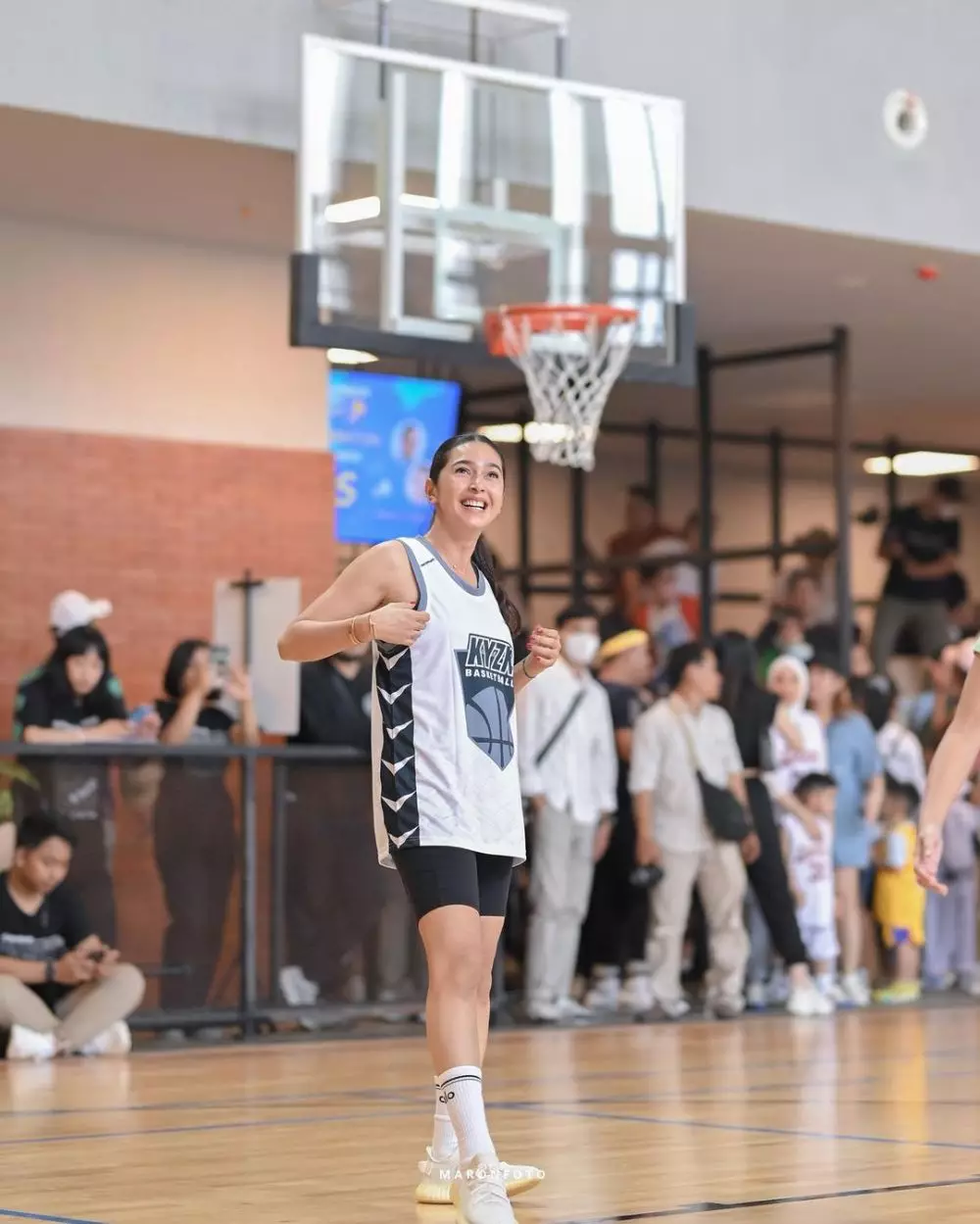 Nabila Syakieb main basket ini lincah pol © 2023 brilio.net