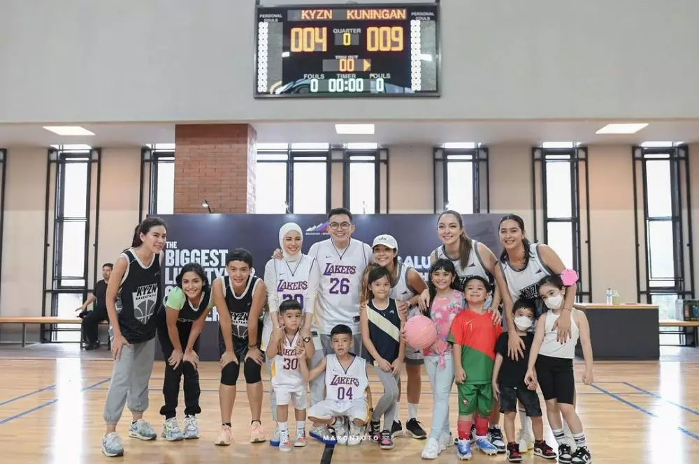 Nabila Syakieb main basket ini lincah pol © 2023 brilio.net