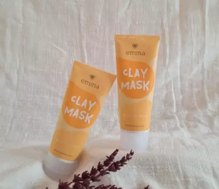 Rekomendasi clay mask untuk kulit berminyak © 2023 berbagai sumber Rekomendasi clay mask untuk kulit berminyak © 2023 berbagai sumber