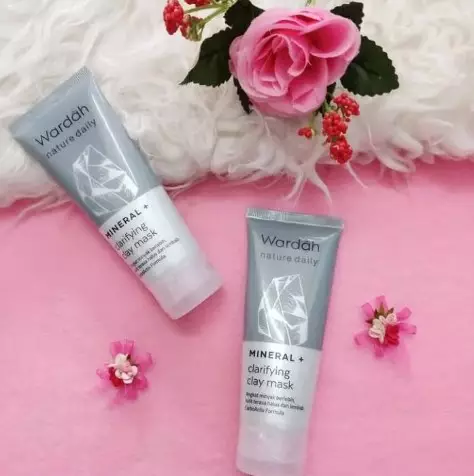 Rekomendasi clay mask untuk kulit berminyak © 2023 berbagai sumber Rekomendasi clay mask untuk kulit berminyak © 2023 berbagai sumber