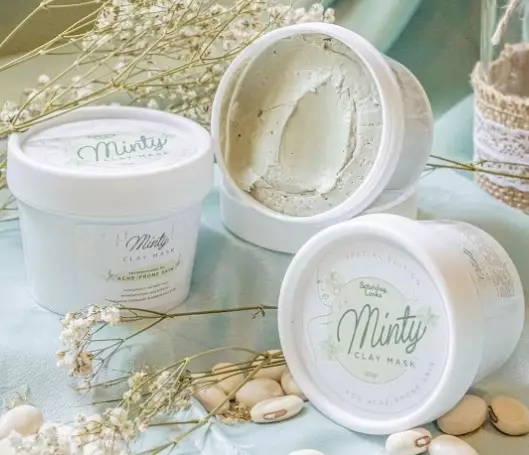 Rekomendasi clay mask untuk kulit berminyak © 2023 berbagai sumber Rekomendasi clay mask untuk kulit berminyak © 2023 berbagai sumber