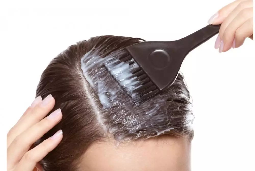 Cara merawat rambut rapuh agar tidak mudah patah © 2023 brilio.net