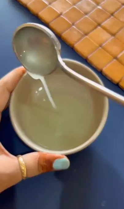 Cara membuat night serum pakai 4 bahan alami agar wajah auto kenyal  Berbagai sumber