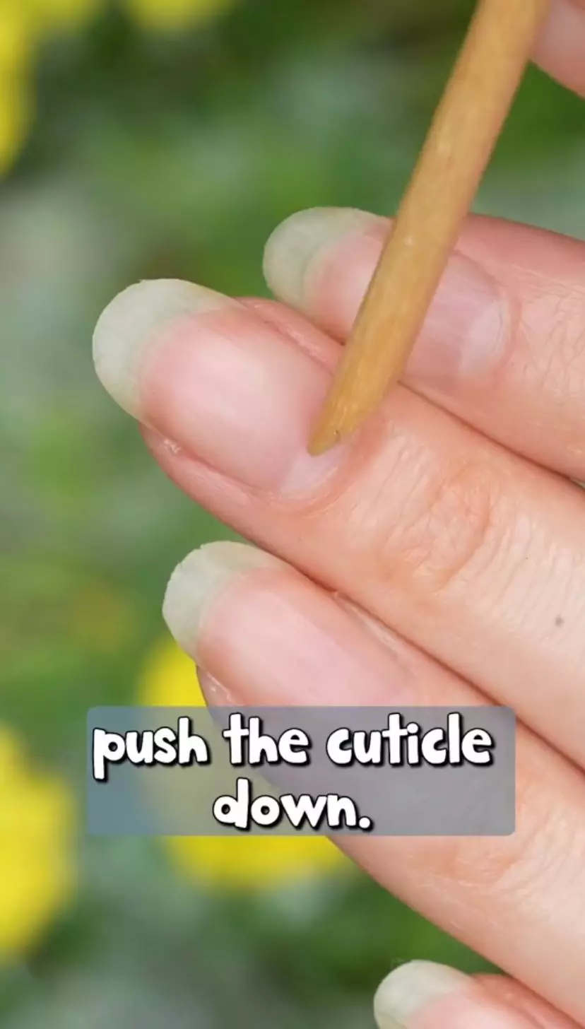 Trik bersihkan kuku kusam Istimewa