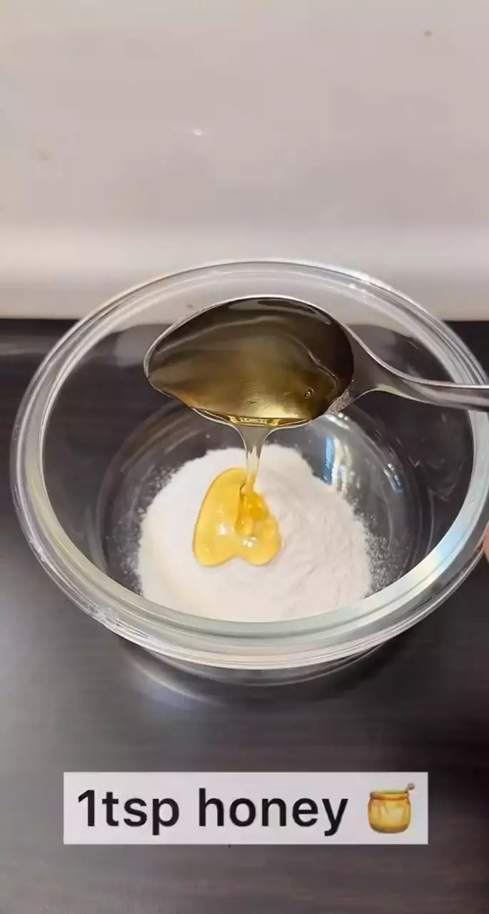 bikin kulit glowing bebas bekas jerawat pakai skin ice cube dari 5 bahan dapur © 2023 brilio.net bikin kulit glowing bebas bekas jerawat pakai skin ice cube dari 5 bahan dapur © 2023 brilio.net