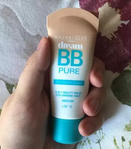 9 Rekomendasi BB Cream untuk remaja kulit berminyak mulai Rp 20 ribuan © berbagai sumber 9 Rekomendasi BB Cream untuk remaja kulit berminyak mulai Rp 20 ribuan © berbagai sumber
