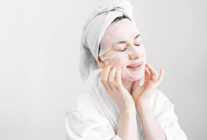 manfaat double cleansing yang jarang diketahui © 2023 brilio.net manfaat double cleansing yang jarang diketahui © 2023 brilio.net