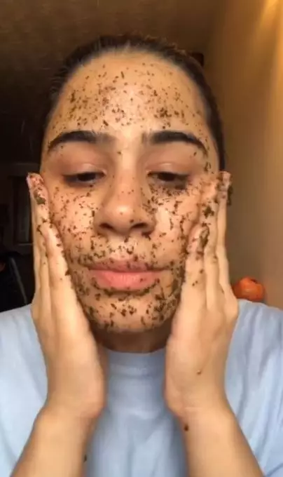 Trik membuat masker eksfoliasi untuk kulit acne prone pakai 1 bahan minuman Berbagai sumber