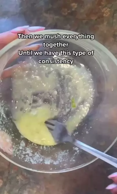 Cara menghaluskan dan kilaukan rambut kering hanya pakai 3 bahan alami Berbagai sumber