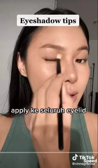 trik pakai eyeshadow hanya pakai 2 alat berbagai sumber trik pakai eyeshadow hanya pakai 2 alat berbagai sumber