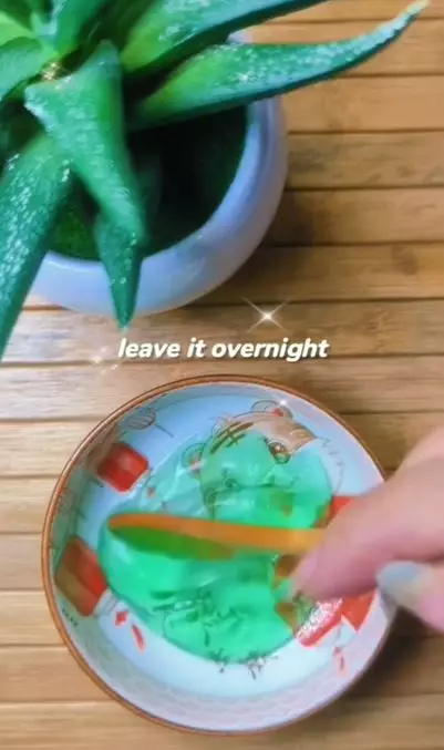 Cara menghilangkan jerawat pakai overnight mask dari 3 bahan alami Berbagai sumber