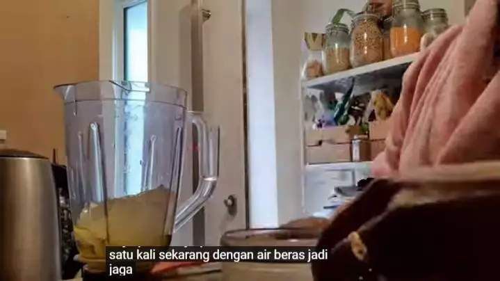 trik melembutkan rambut keriting agar mudah diatur berbagai sumber trik melembutkan rambut keriting agar mudah diatur berbagai sumber
