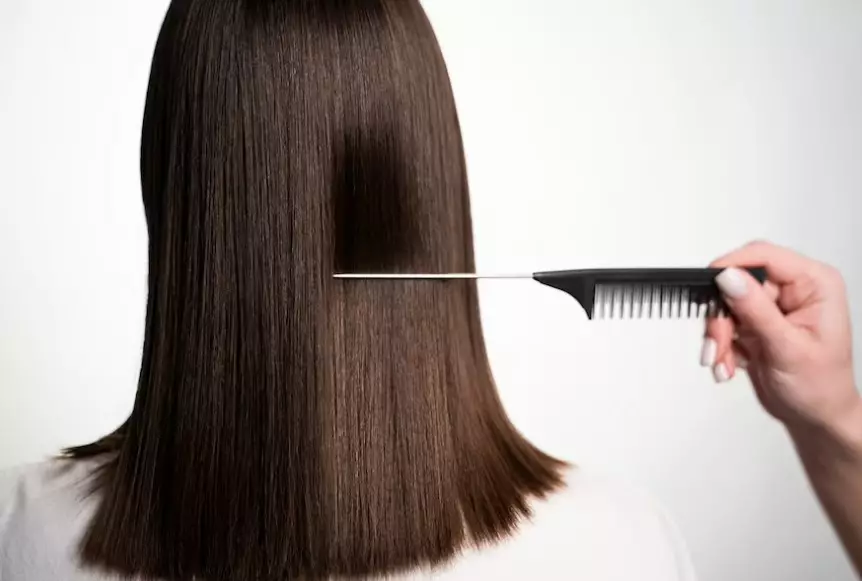 Perawatan meluruskan rambut Istimewa