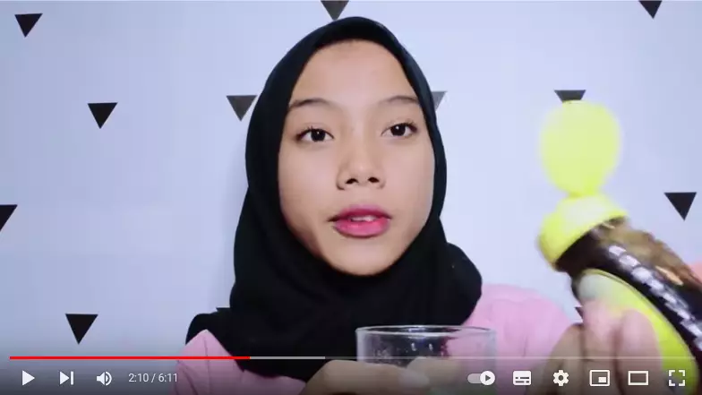 Trik samarkan bintik hitam di wajah berbagai sumber