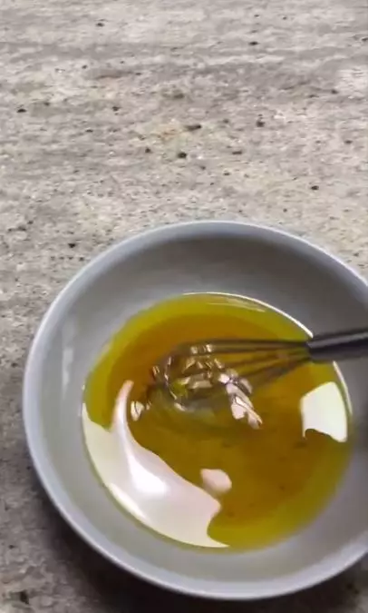 Cara membuat deep conditioner untuk atasi rambut kering pakai 2 bahan dapur Berbagai sumber Cara membuat deep conditioner untuk atasi rambut kering pakai 2 bahan dapur Berbagai sumber