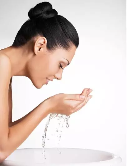 daily skincare ala Natasha Rizki berbagai sumber daily skincare ala Natasha Rizki berbagai sumber