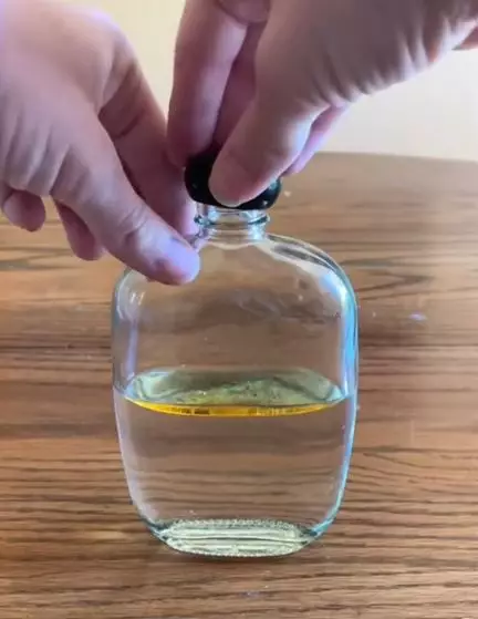 Cara membuat micellar water yang ampuh bersihkan makeup pakai 4 bahan alami Berbagai sumber Cara membuat micellar water yang ampuh bersihkan makeup pakai 4 bahan alami Berbagai sumber