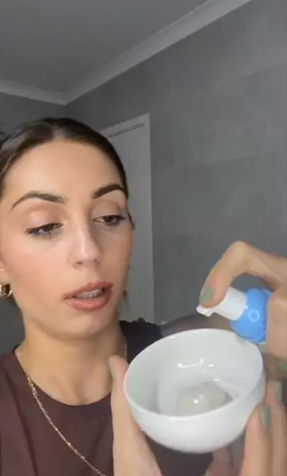 Trik membersihkan makeup secara menyeluruh pakai 1 bahan dapur Berbagai sumber